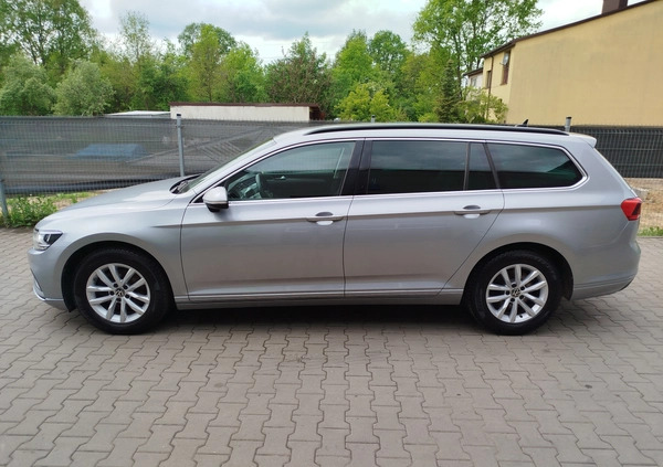 Volkswagen Passat cena 69900 przebieg: 160000, rok produkcji 2020 z Będzin małe 562